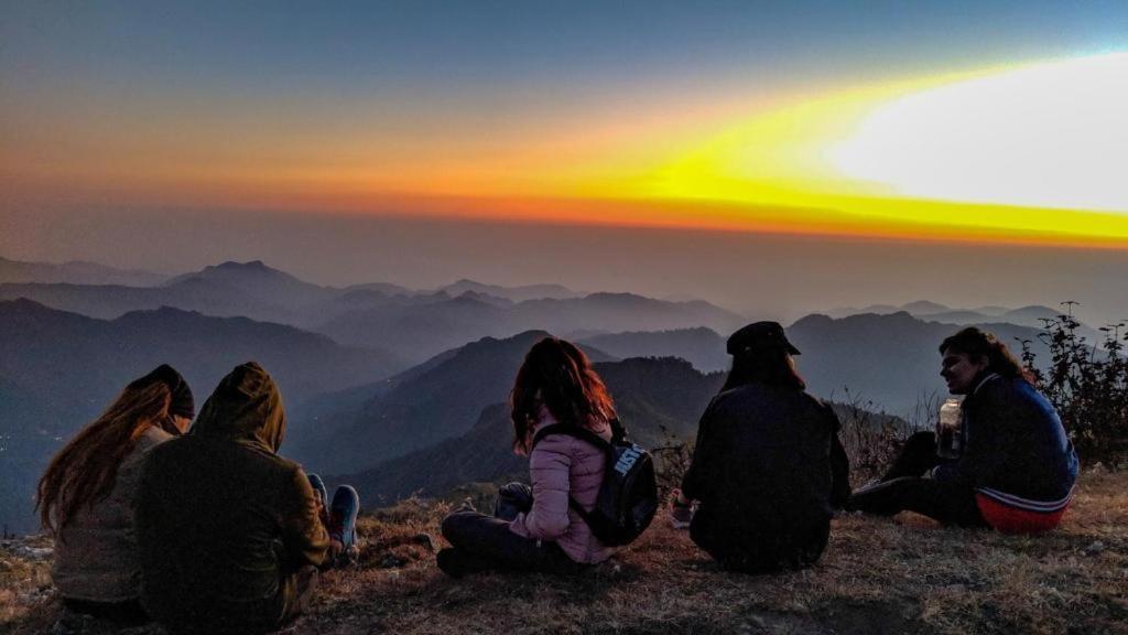 Drona Hills Resorts Kanatal Luaran gambar