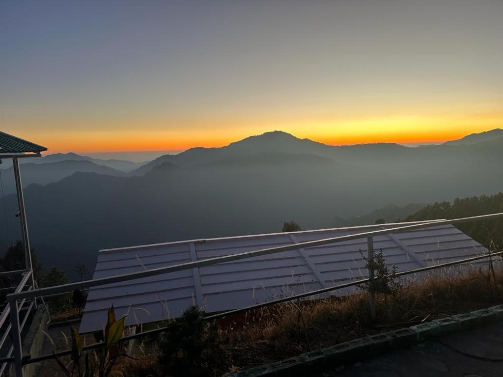 Drona Hills Resorts Kanatal Luaran gambar