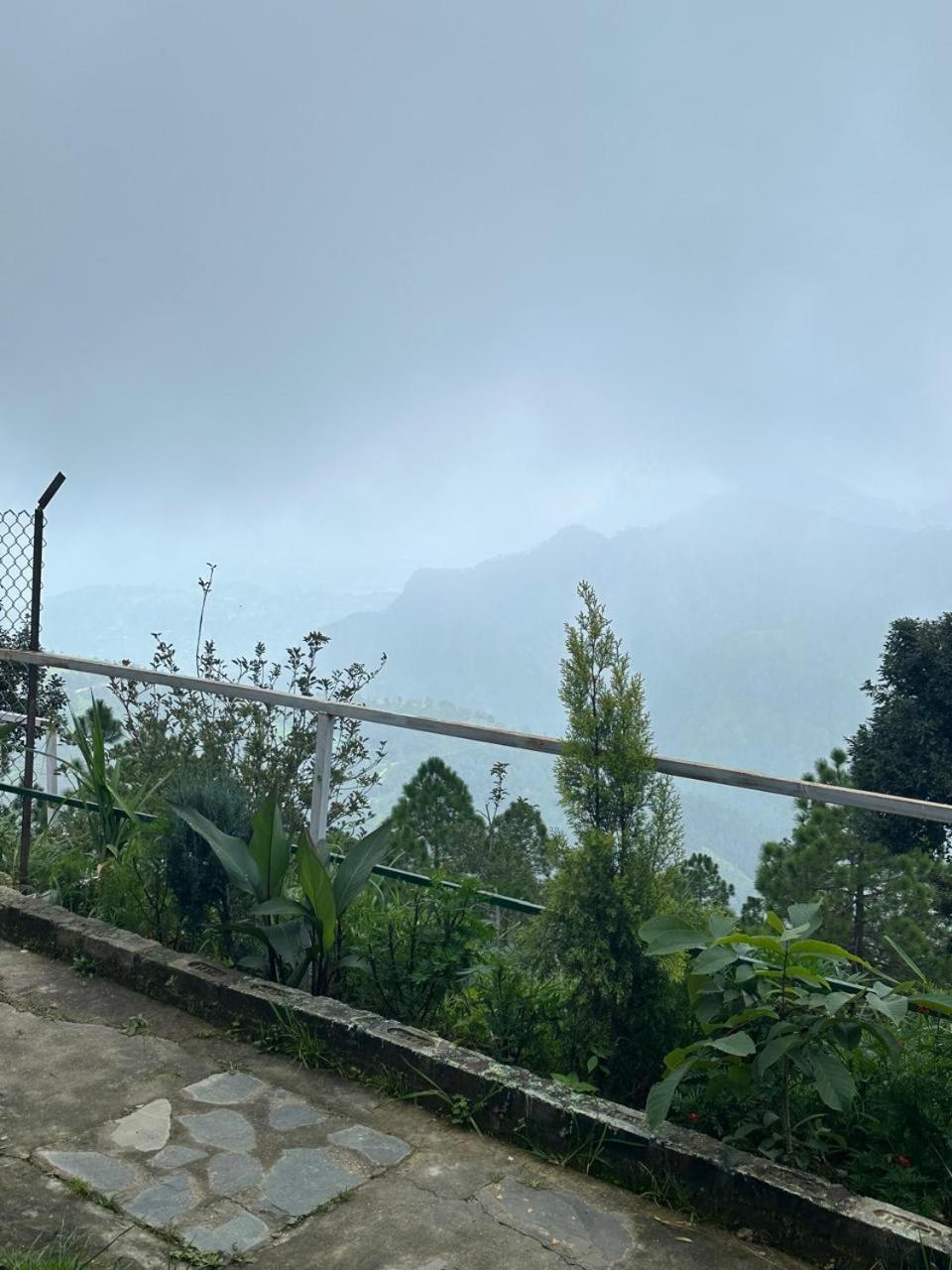 Drona Hills Resorts Kanatal Luaran gambar