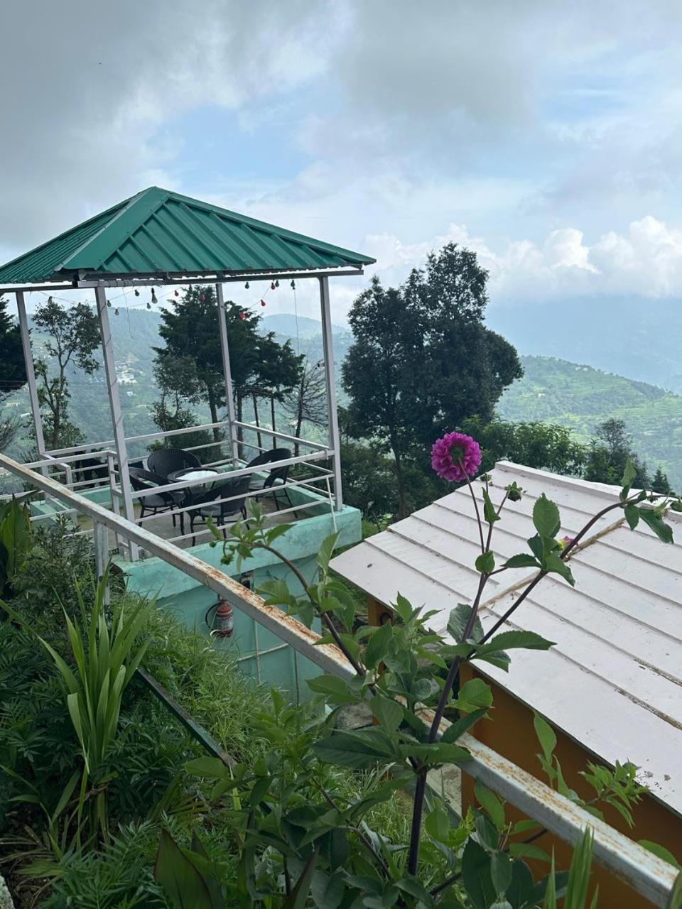 Drona Hills Resorts Kanatal Luaran gambar